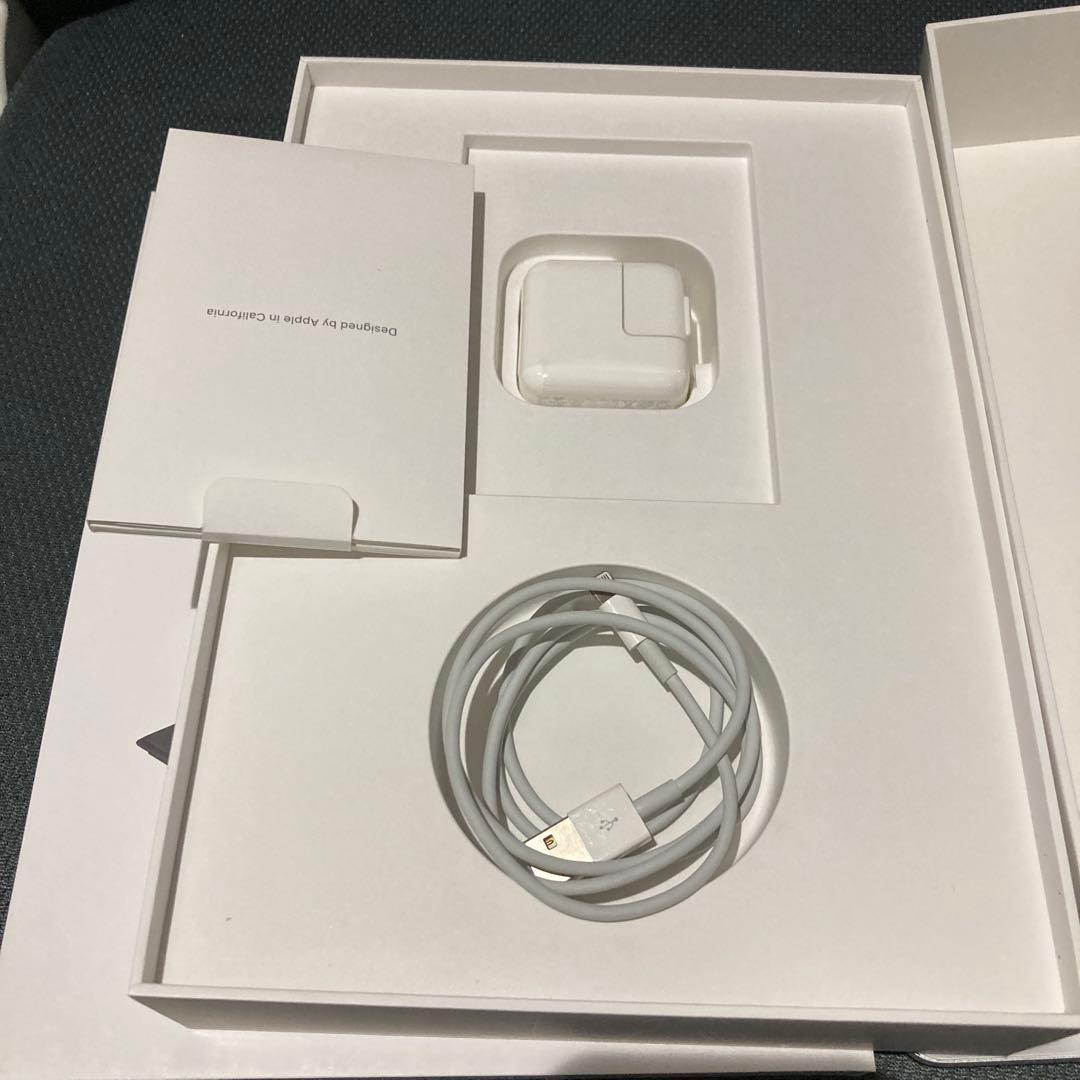 せろり iPad7 au 本体 + Smart Keyboard