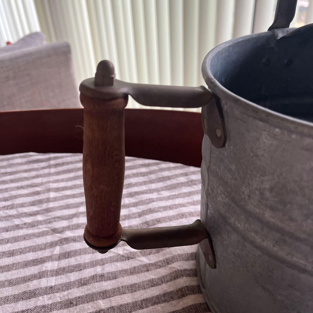 HAWS 英国ホーズ社　ピーターラビットカン　ガーデニング　じょうろ