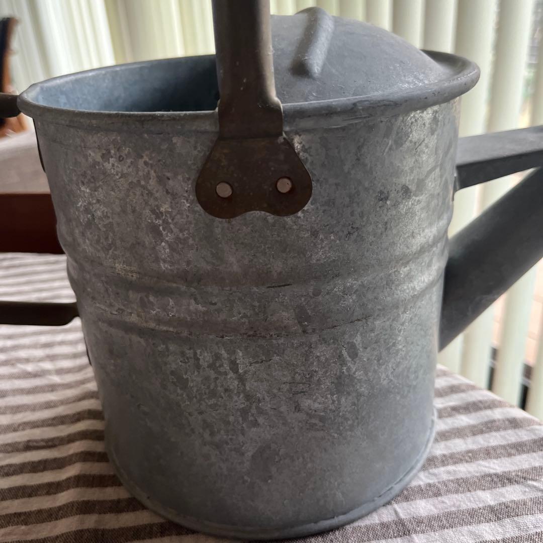 HAWS 英国ホーズ社　ピーターラビットカン　ガーデニング　じょうろ