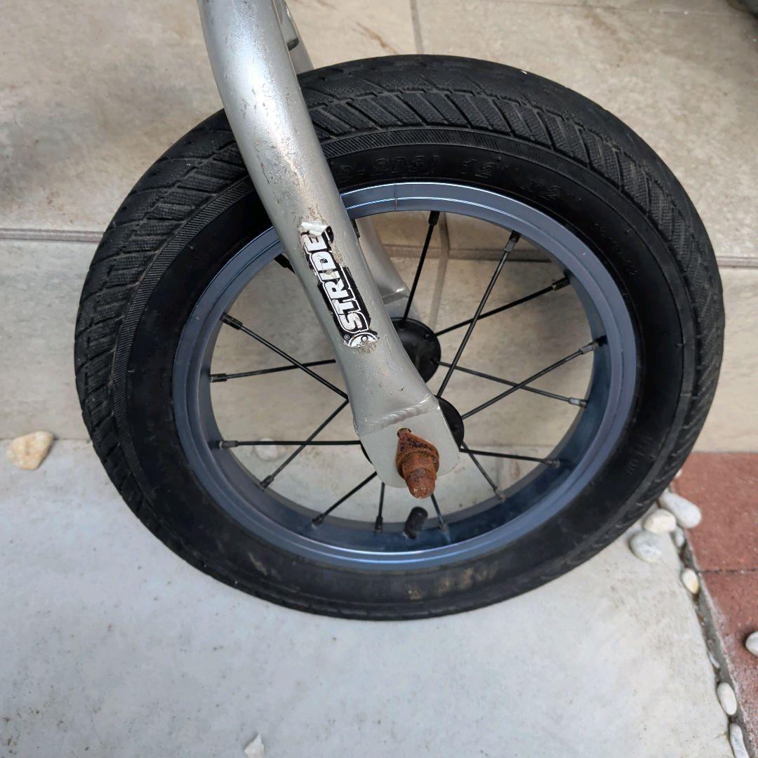 ストライダー プロ　軽量 シルバー　カスタム　タイヤ　予備タイヤ付き