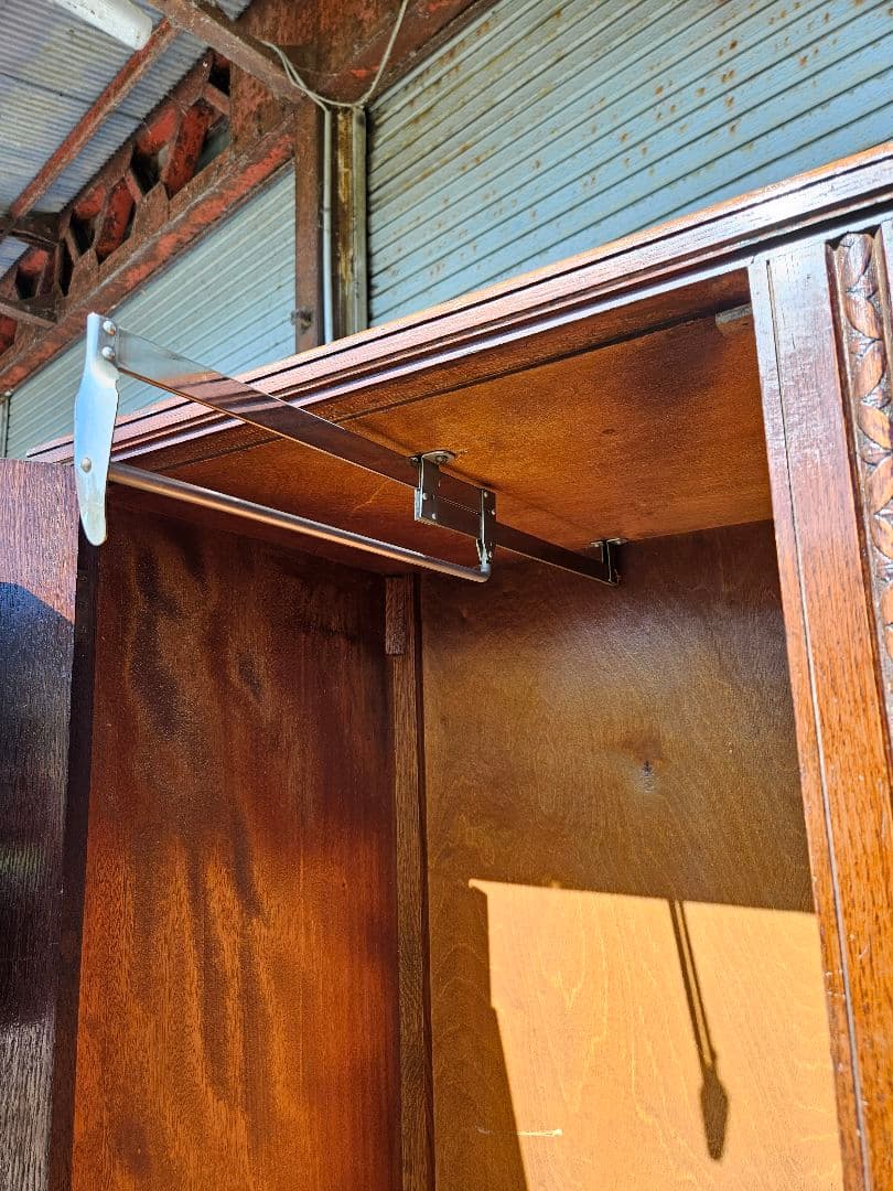 英国アンティーク 古いワードローブ 洋服箪笥 木製 無垢 ミラー 引出し付き