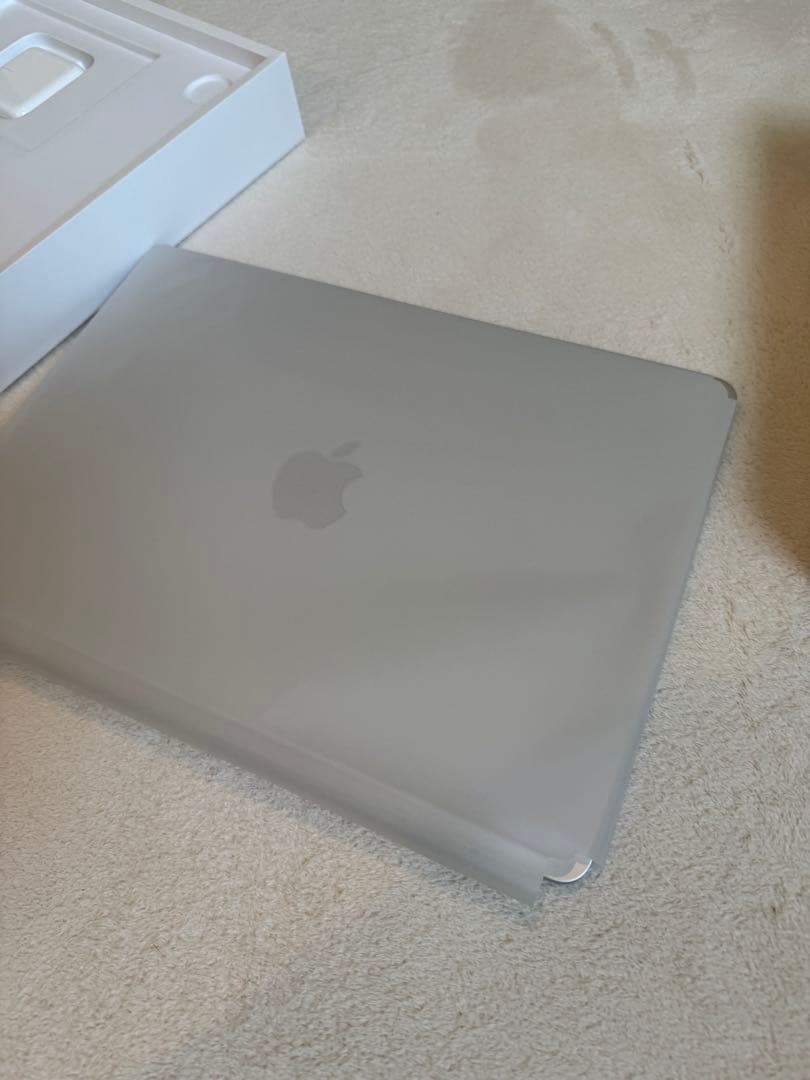 Apple MacBook シルバー 本体 充電器付き