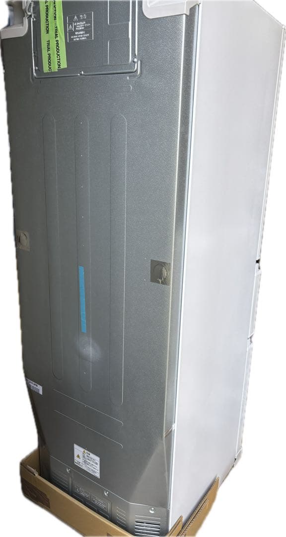 美品　2022年製　三菱　冷凍冷蔵庫３３０Ｌ　ホワイト