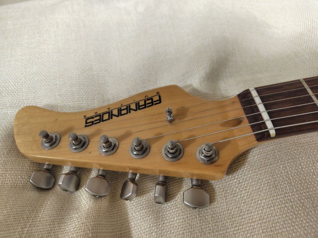 Fernandes ARS-ULT Ultimaエフェクター内蔵エレキギター