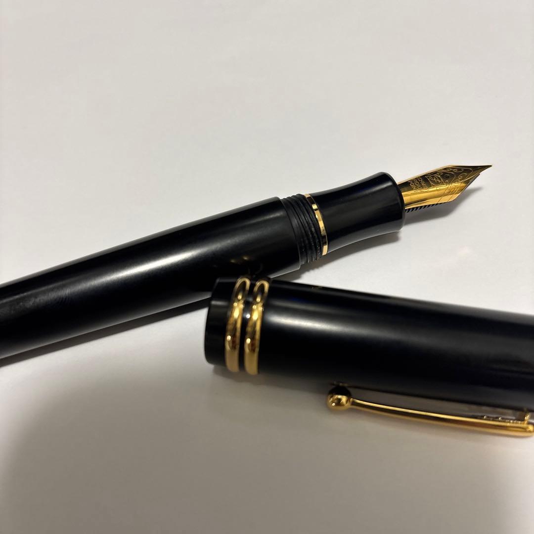 ワンチャー製ベークライト七宝万年筆