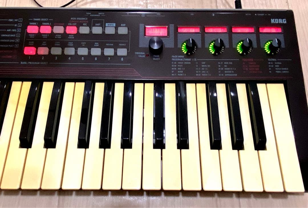 KORG R3 バーチャルアナログシンセサイザー コルグ