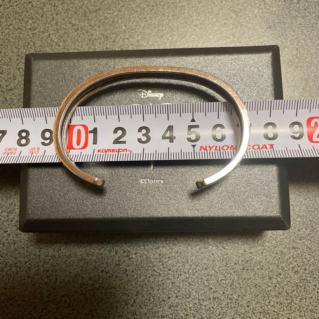 「キングダム ハーツ」 モノグラムバングル「トリプル」 シルバー(いぶし)