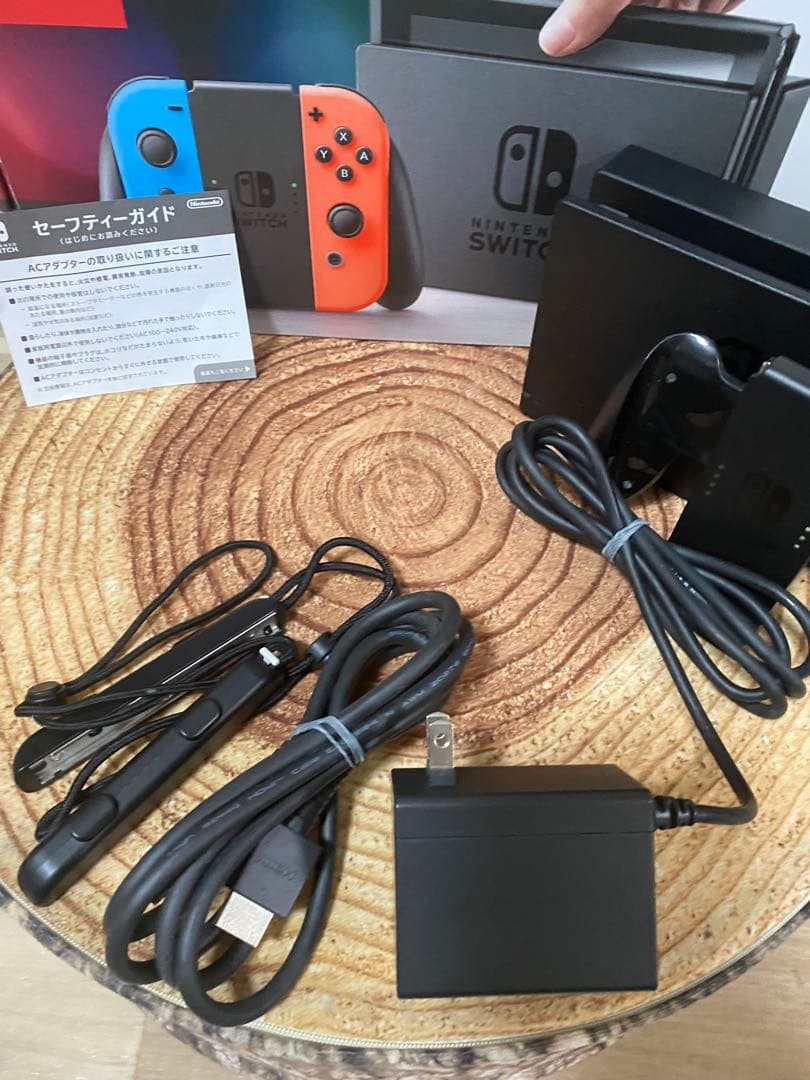 Nintendo Switch ニンテンドースイッチ本体　ネオン ⑧