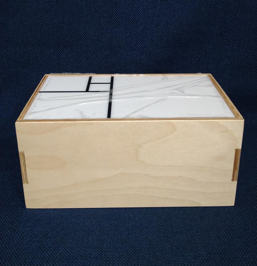 【珍品】 フィボナッチ時計 多色デジタル置時計 フルカラーランプ