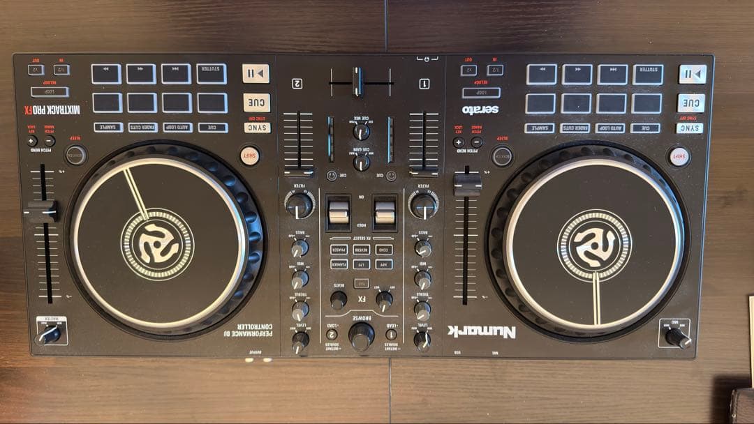 値下げ！Numark Mixtrack Pro FX DJコントローラー