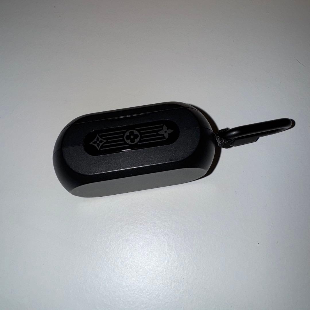 ルイヴィトン　ホライゾンライト・アップイヤホン　ゴールド　QAB220