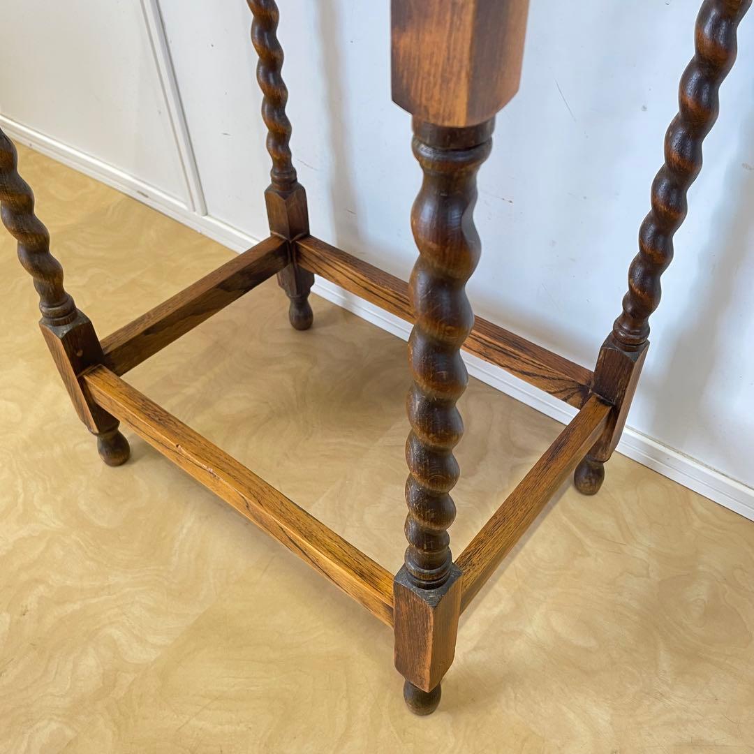 イギリス アンティーク サイドテーブル ツイストレッグ 英国 花台 テーブル