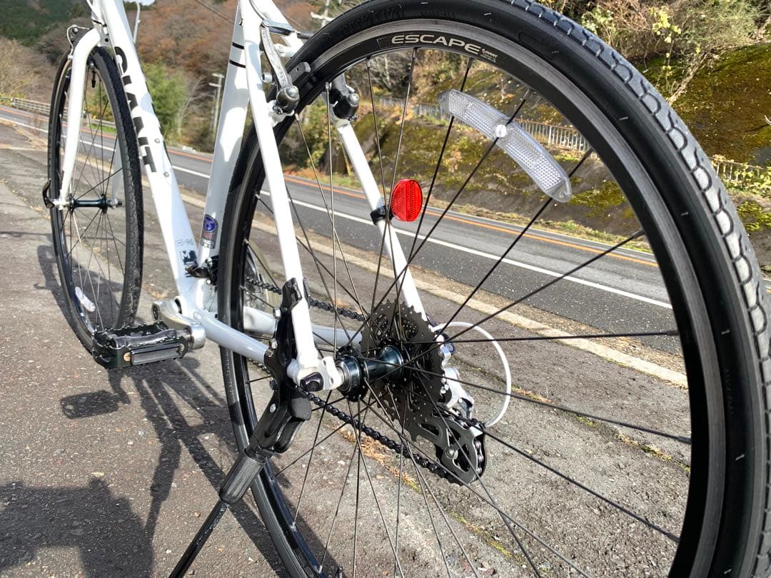 【即乘】送料無料GIANTクロスバイクESCAPE R3M SHIMANO24速