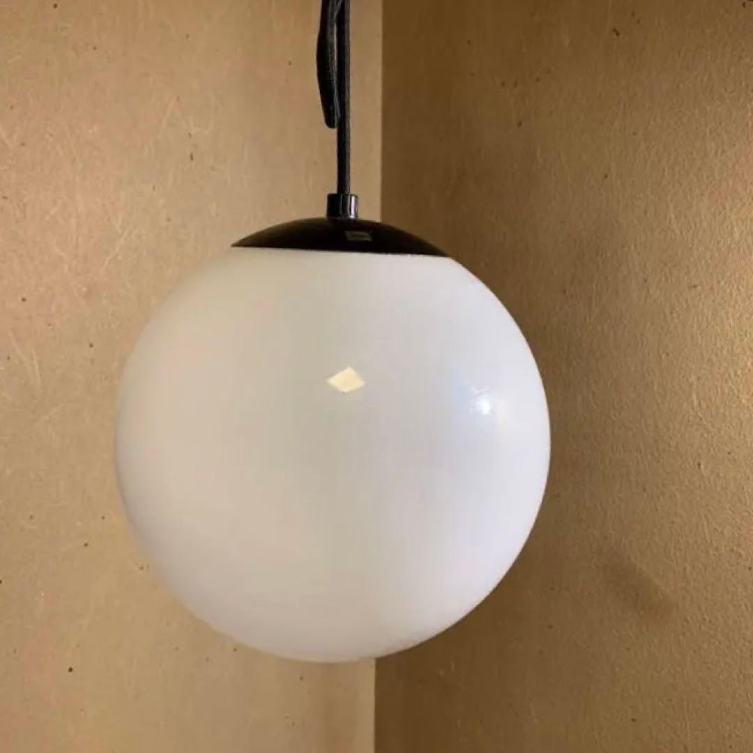 乳白 ガラス ライト 球型  東芝 電傘 大正ロマン 昭和レトロ ガラスシェード