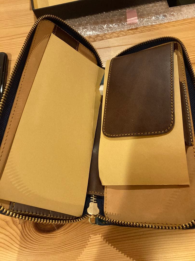 バハギア　ペンケース　ラウンドジップ型　プエブロ　オルテンシア