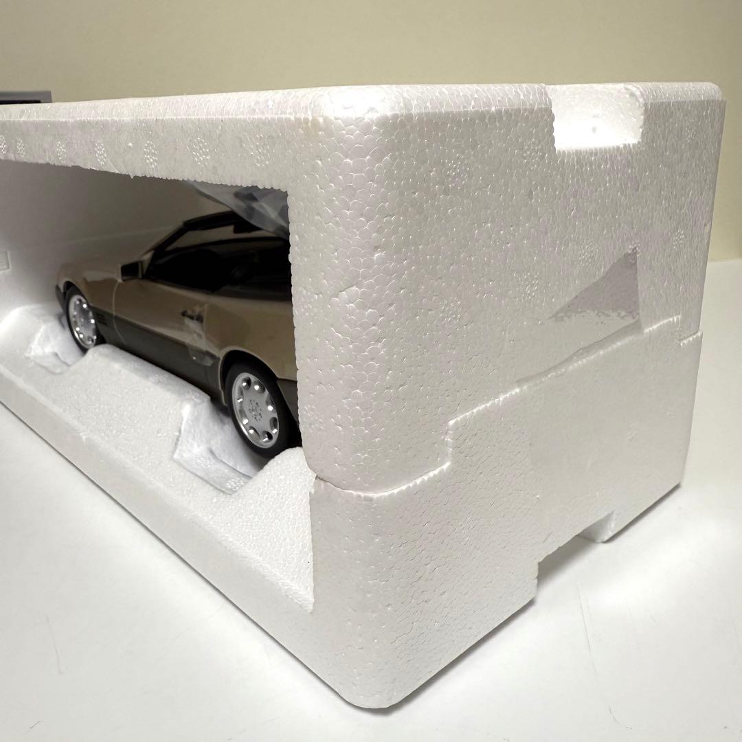 未使用　ノレブ 1/18 メルセデスベンツ 500SL 1989スモークシルバー
