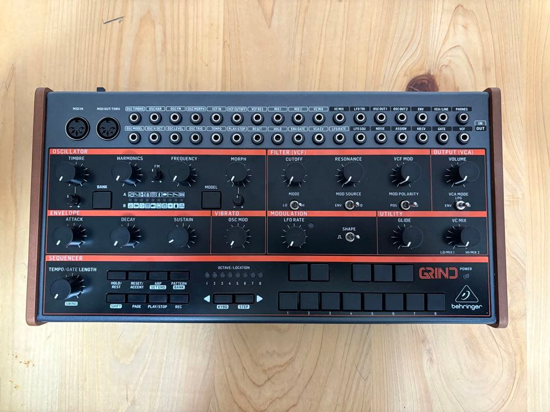 m*m様 behringer GRIND アナログシンセサイザー 本体
