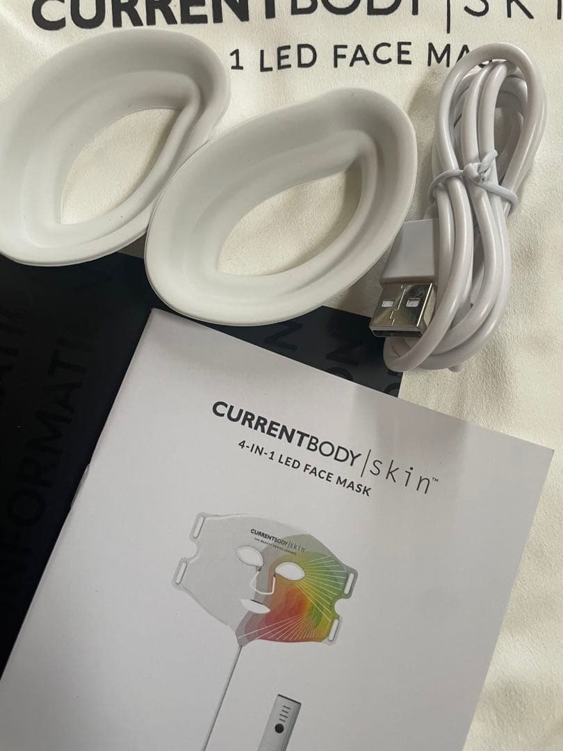 なおです♡CURRENTBODY 4-in-1 LED Face Mask