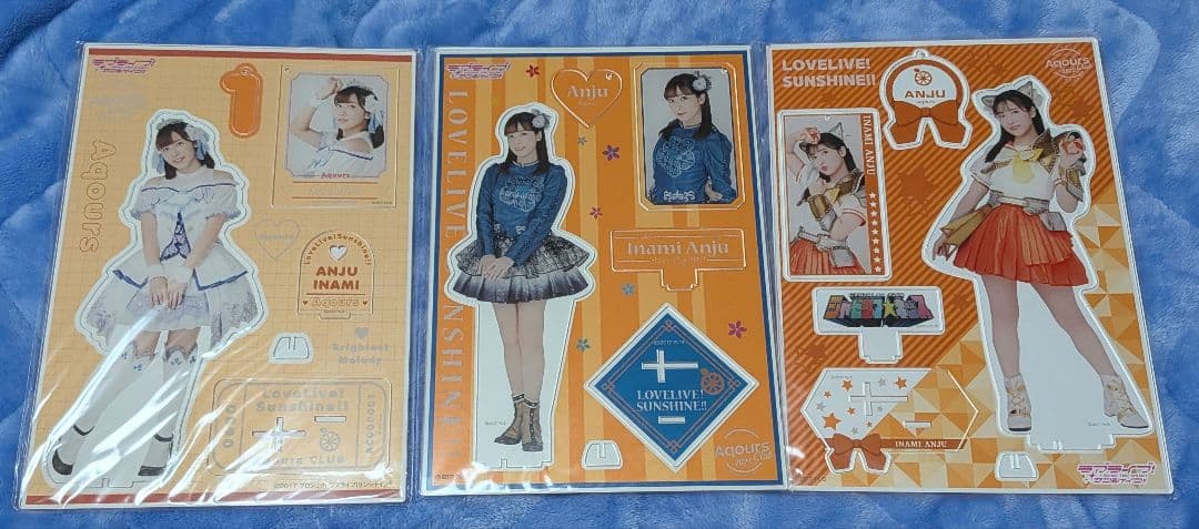 Aqours CLUB 伊波杏樹 アクリルスタンド 缶バッジ