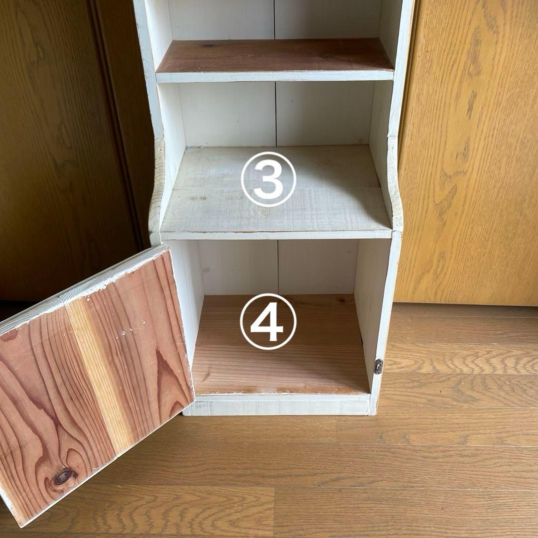 ②アンティーク棚　子供部屋