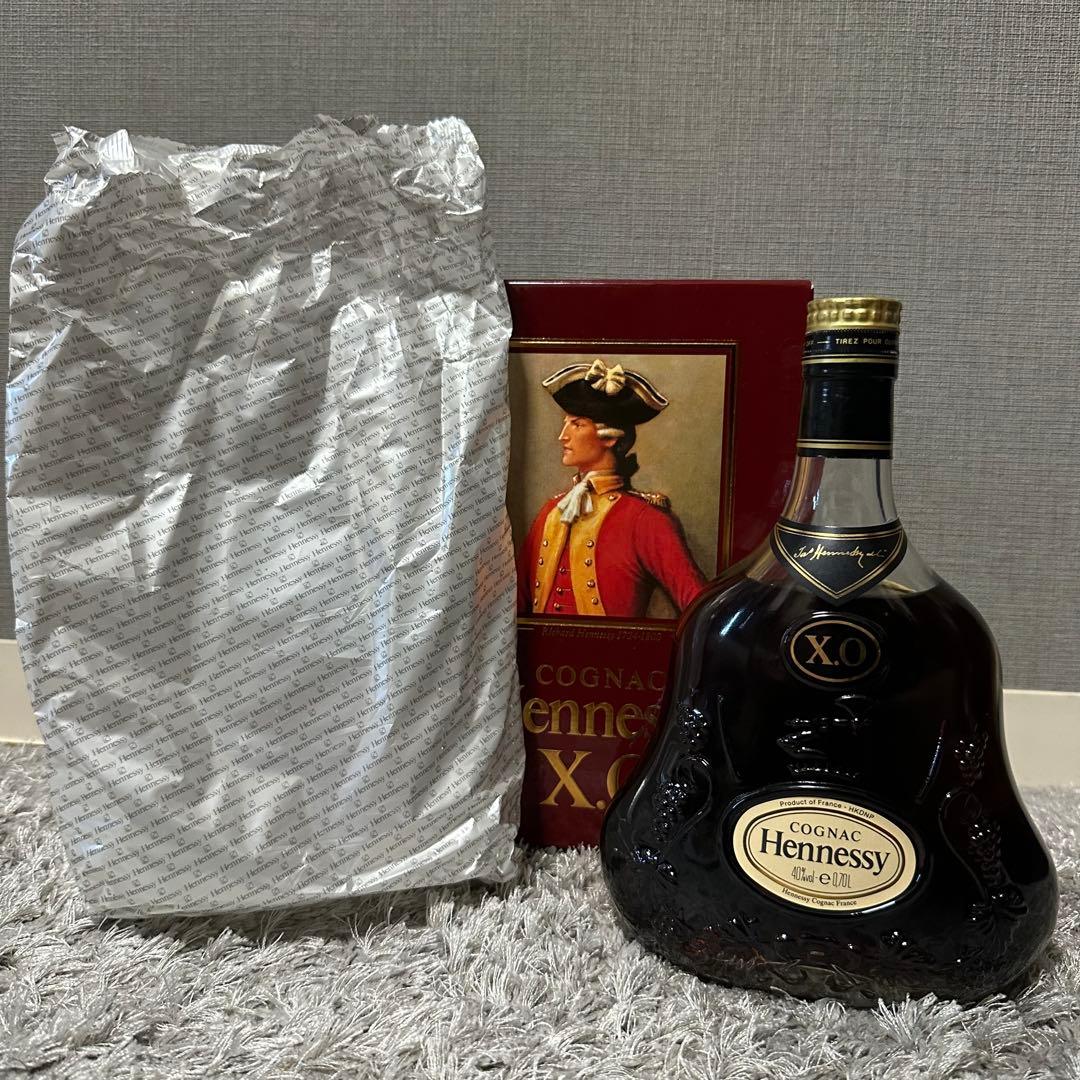 Hennessy XO コニャック 金キャップ箱入り 700ml クリアボトル