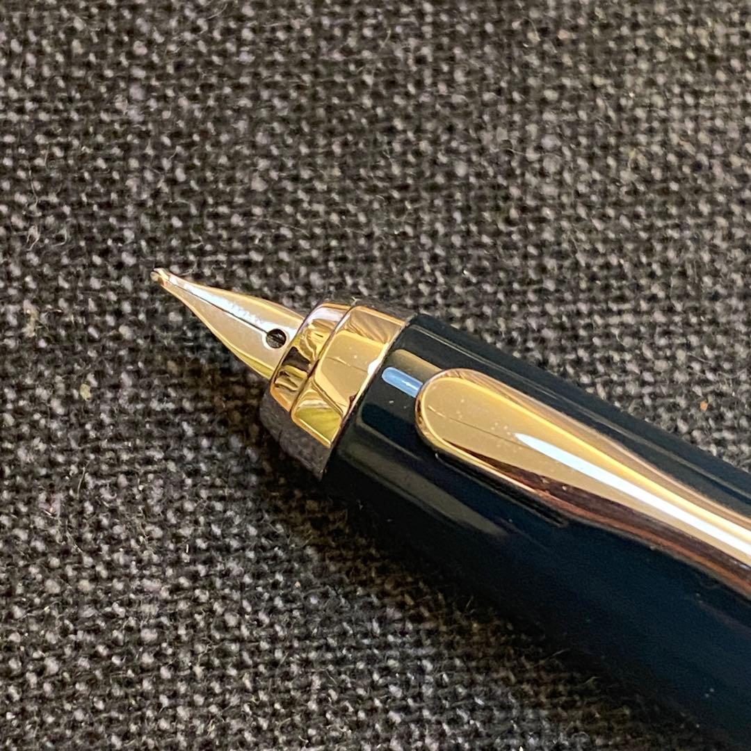 PILOT キャップレス　フェルモ　ダークグリーン 万年筆　字幅M