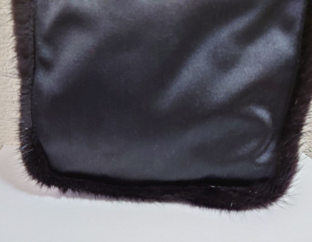 最後　新品　プラダ　バッグ　シルクサテン　ミンク　パーティーバッグ　ブラック