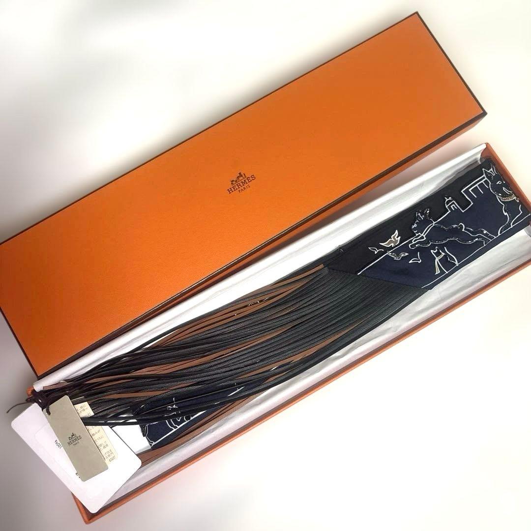 激レア・新品★・未使用★HERMES★ビーズ刺繍スカーフ ツイリー ネイビー