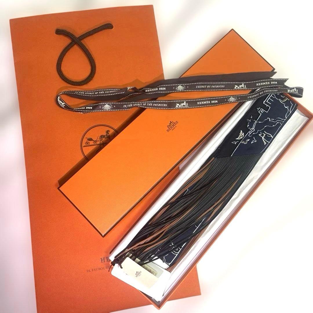激レア・新品★・未使用★HERMES★ビーズ刺繍スカーフ ツイリー ネイビー