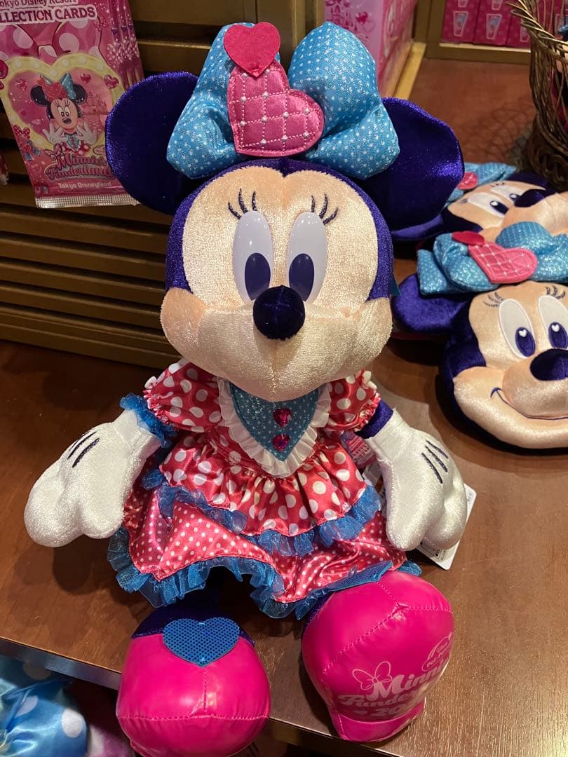 ミニー　パルパルーザ　ぬいぐるみ