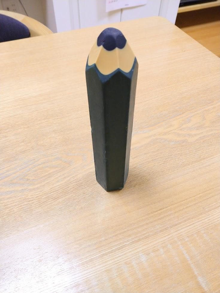 超巨大　三菱鉛筆ケシゴム