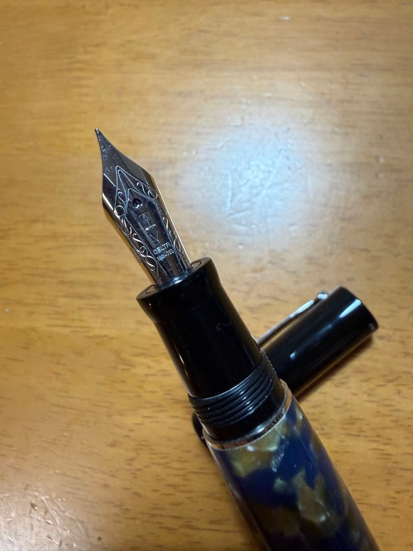 万年筆　デルタ　オールドナポリ　F 中古品