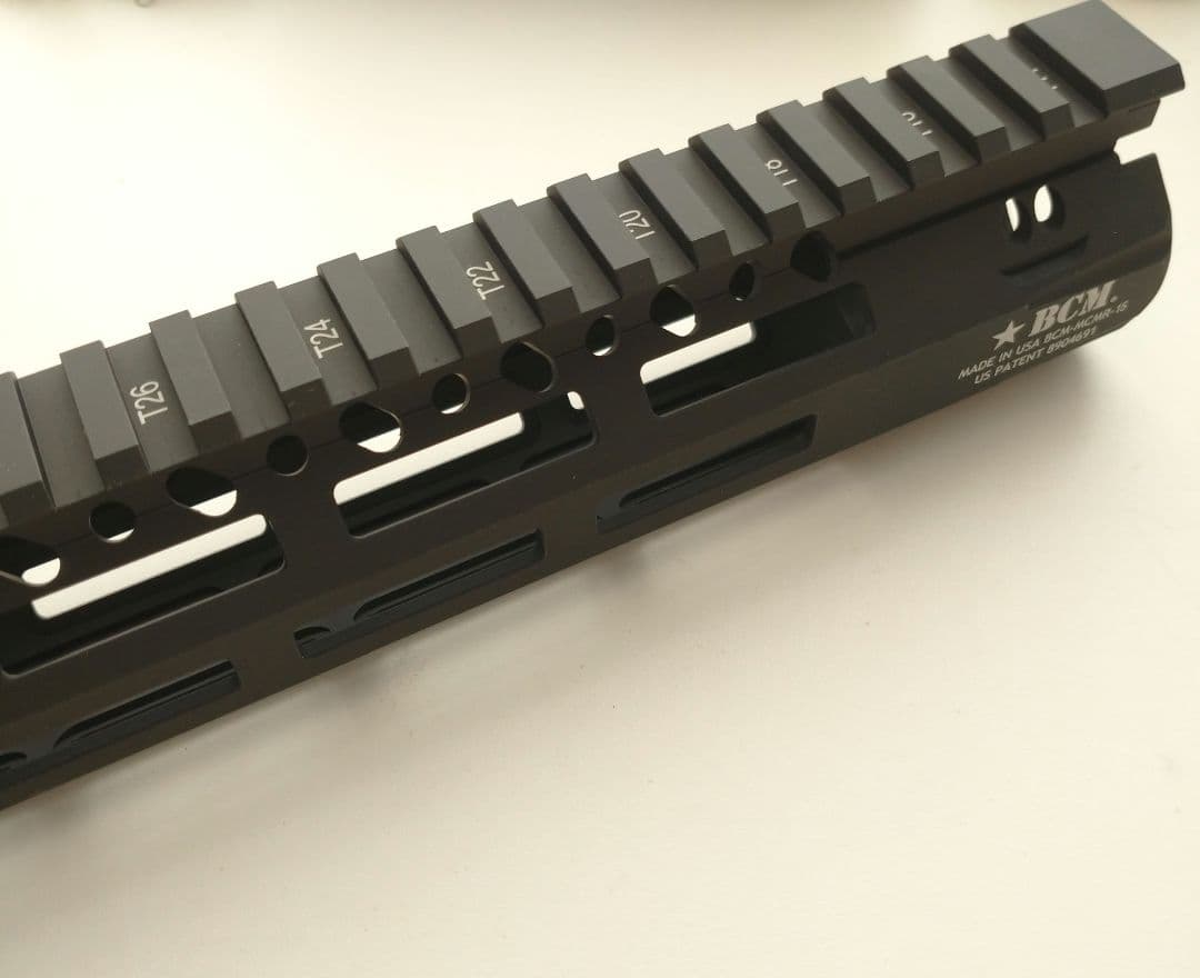 実物 BCM MCMR-15 ハンドガード 15インチ