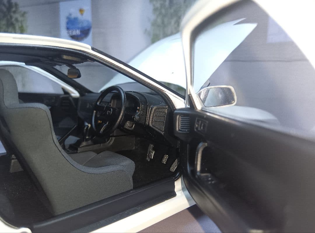 WHELART製 1/18 マツダ サバンナ RX-7 FC3 1990