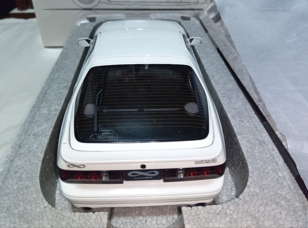 WHELART製 1/18 マツダ サバンナ RX-7 FC3 1990