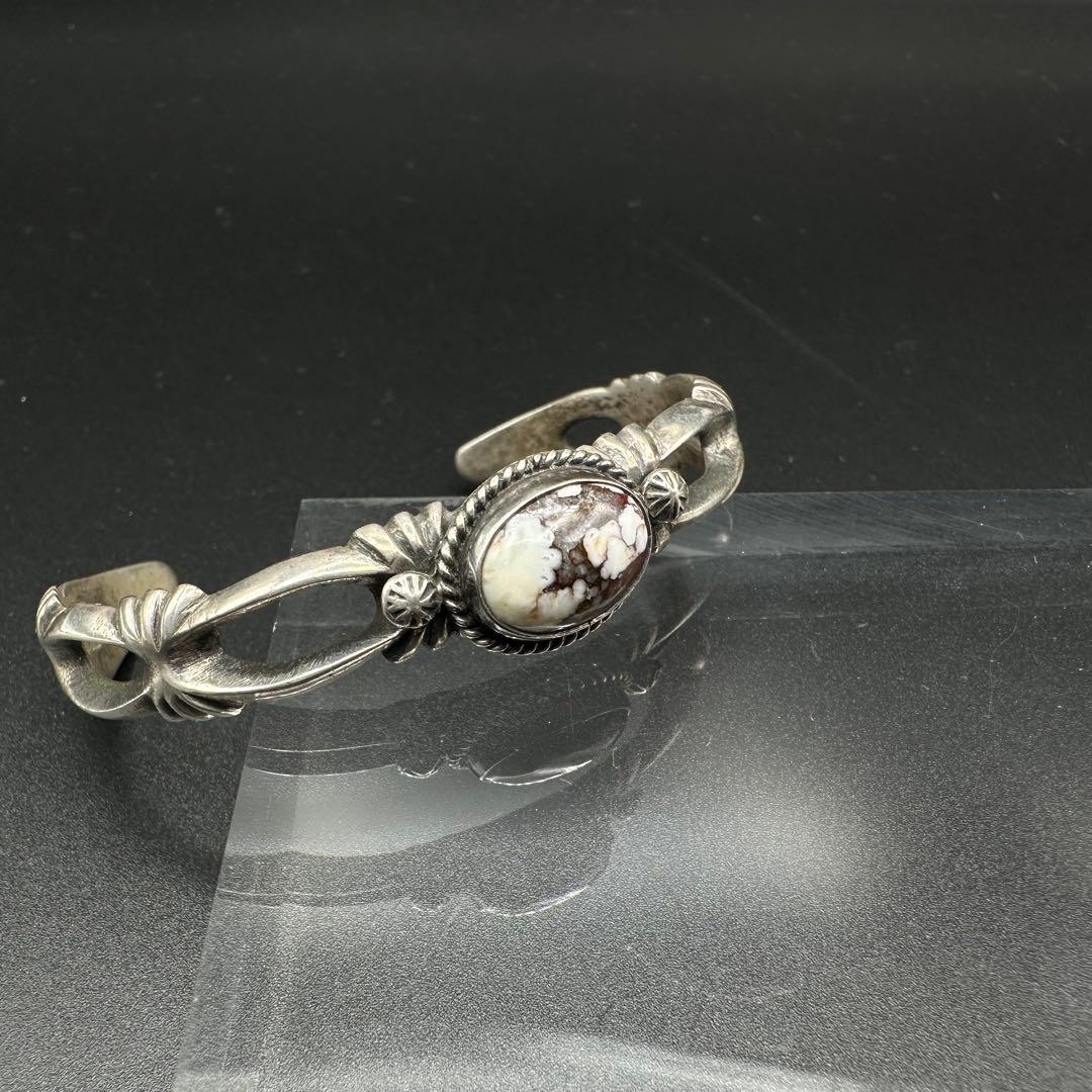 Navajo Harrison Bitsue ホワイトバッファロー　バングル