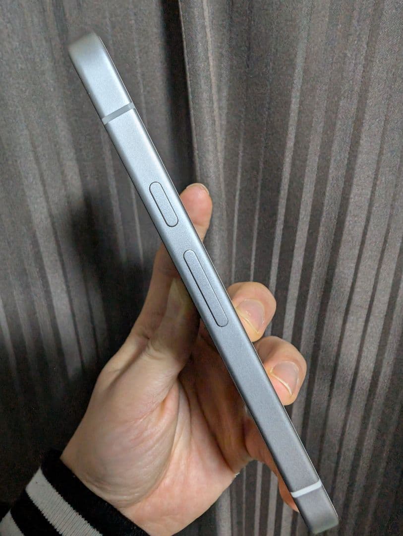 極美品 Google Pixel 9a 128GB ホワイト