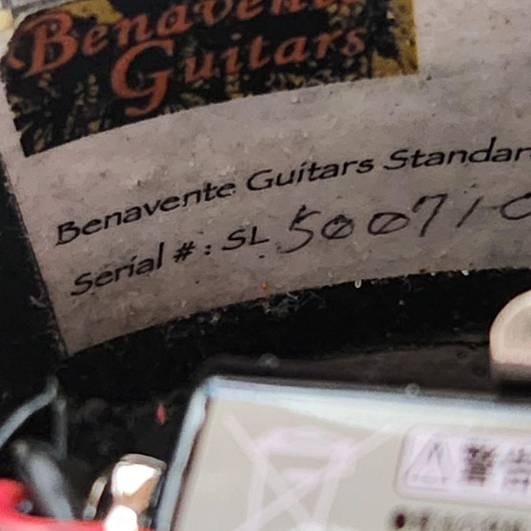 ベナベンテエレキベース