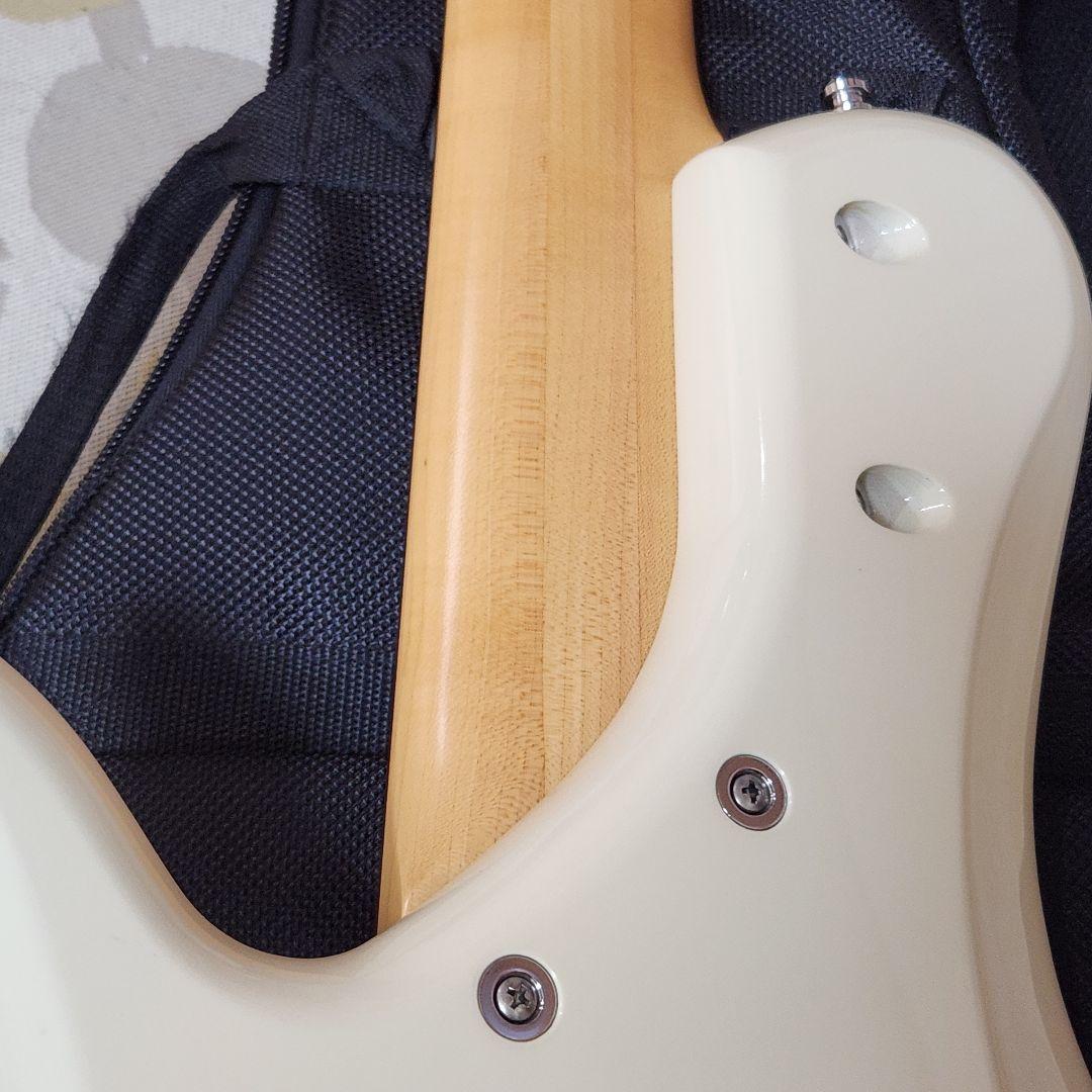 ベナベンテエレキベース