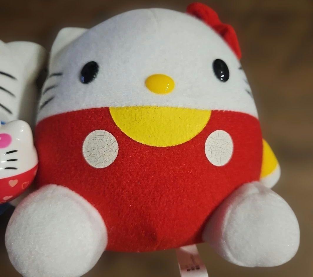 ハローキティ　HELLO KITTY　キティ　ぬいぐるみ　お座り　2体　おまけ