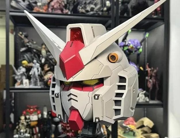 【新品未使用】ガンダム Rx-78 アクションヘルメットマスク(台座付き)