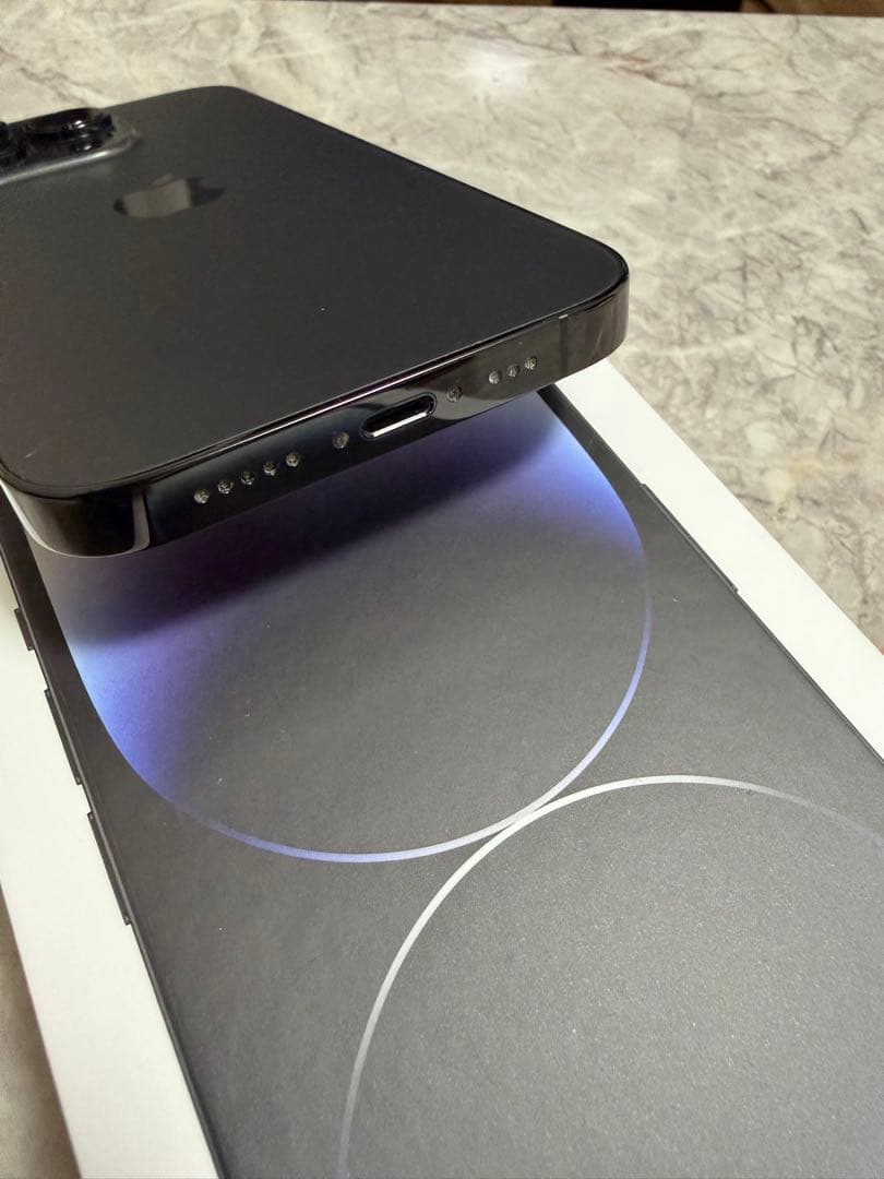 【極美品】 Apple iPhone 14 Pro 512GB スペースブラック