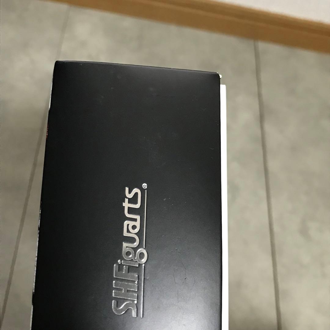 仮面ライダーカブト　ハイパーフォーム　フィギュアーツ