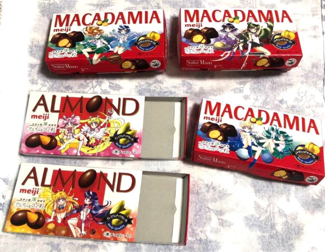 セーラームーン 明治 クリアカード 10枚セット　ローソン　空箱10箱　おまけ