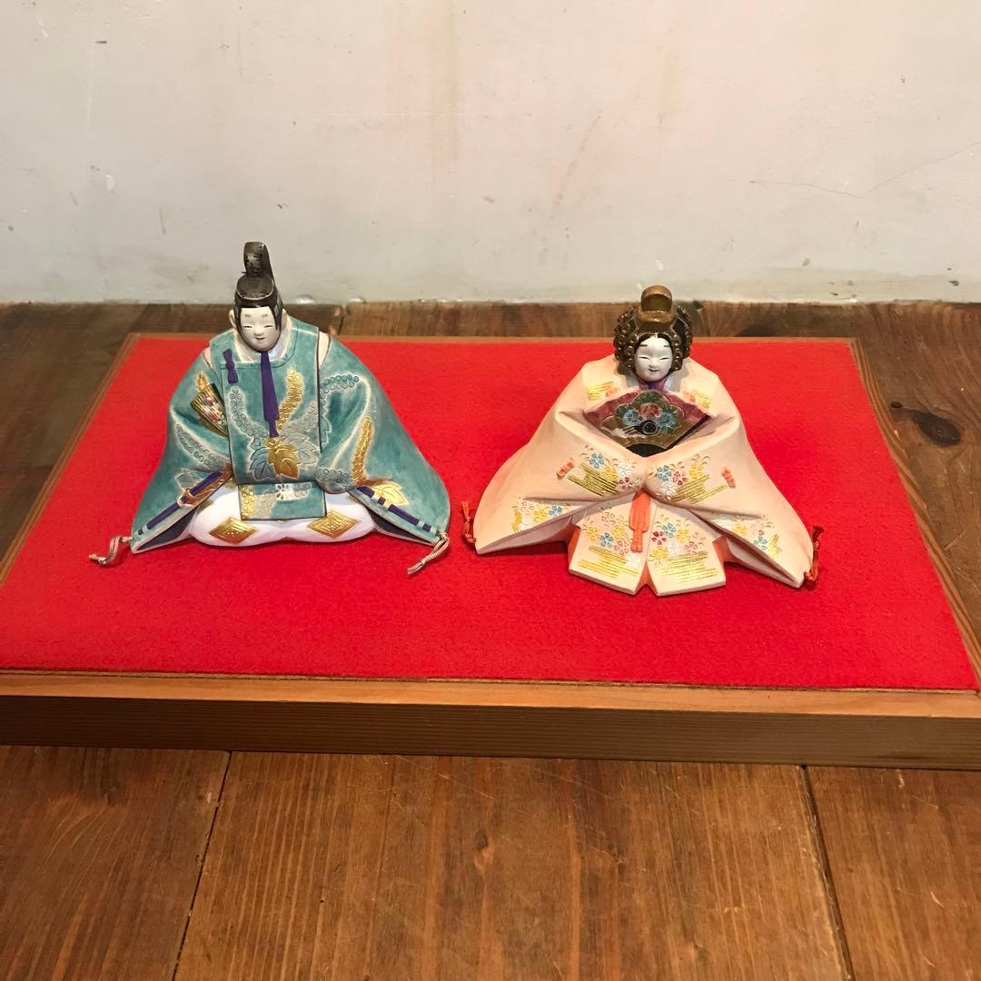 美品　陶器　雛人形　男雛　女雛　細工が細かく丁寧な作り　ひな祭り　台座付き