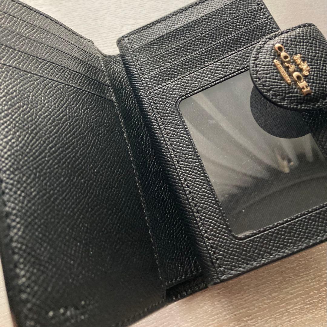 COACH コーチ　2つ折財布黒　ゴールド金具馬車ロゴ