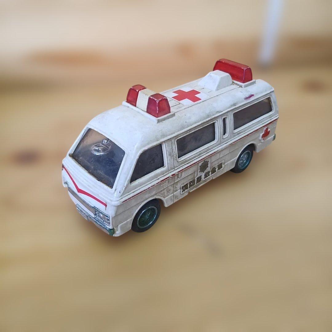 ナガサキヤ　ミニカー　救急車　 ミニカー
