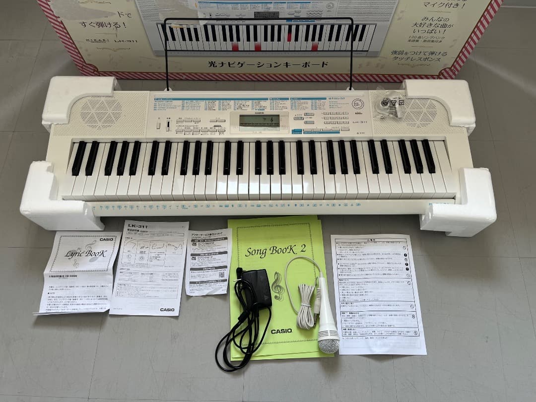 CASIO 光と音のシンセボード 61鍵