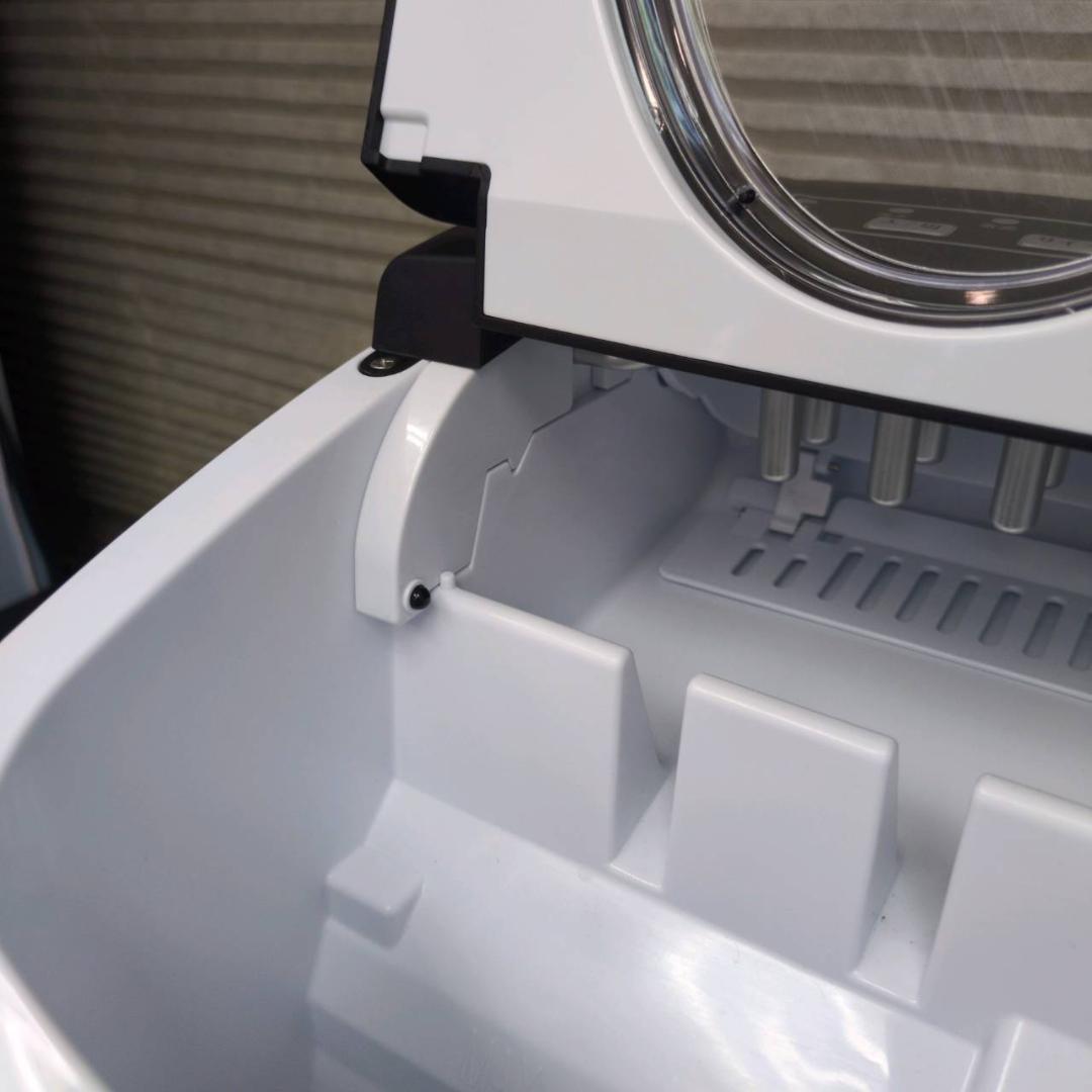 ☆LIVZA コンパクト高速製氷機 ICE-C01 家庭用