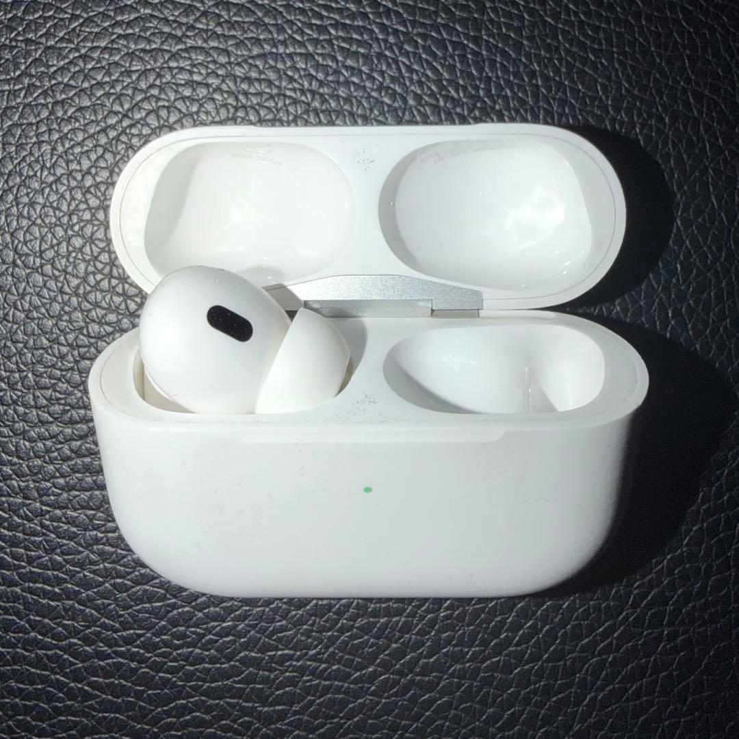 AirPods Pro 2 純正　箱・ライトニング付き　左耳+ケース　リペア済み